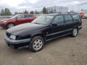  Salvage Volvo V70