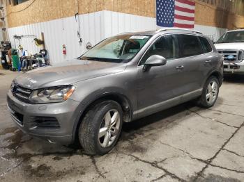  Salvage Volkswagen Touareg