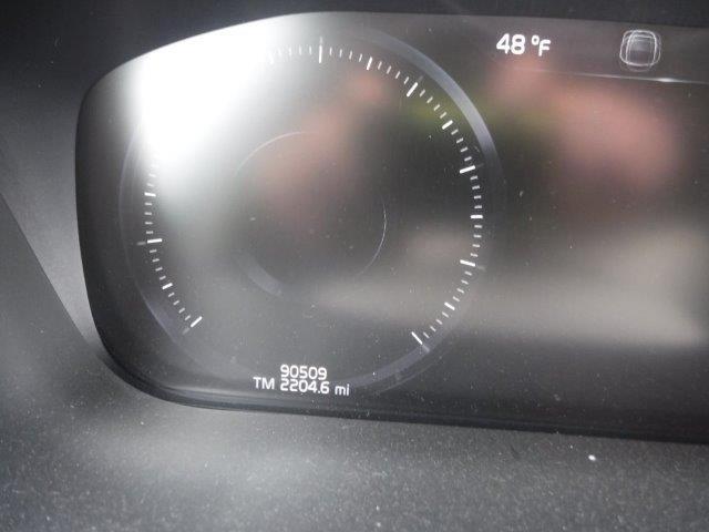 Volvo XC60 T5 Image 8