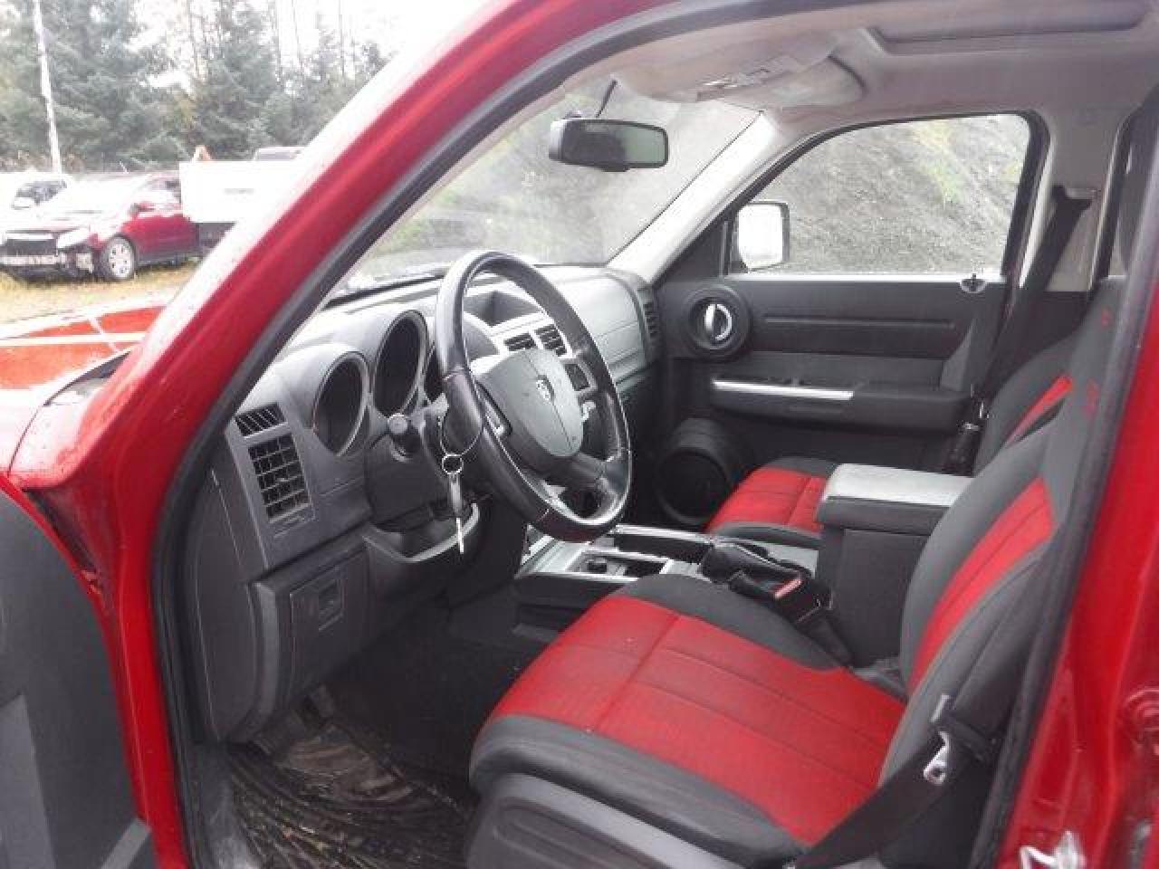 Dodge Nitro R/t Image 9