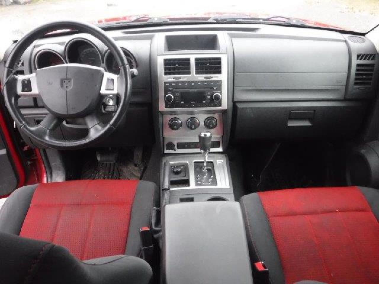 Dodge Nitro R/t Image 11