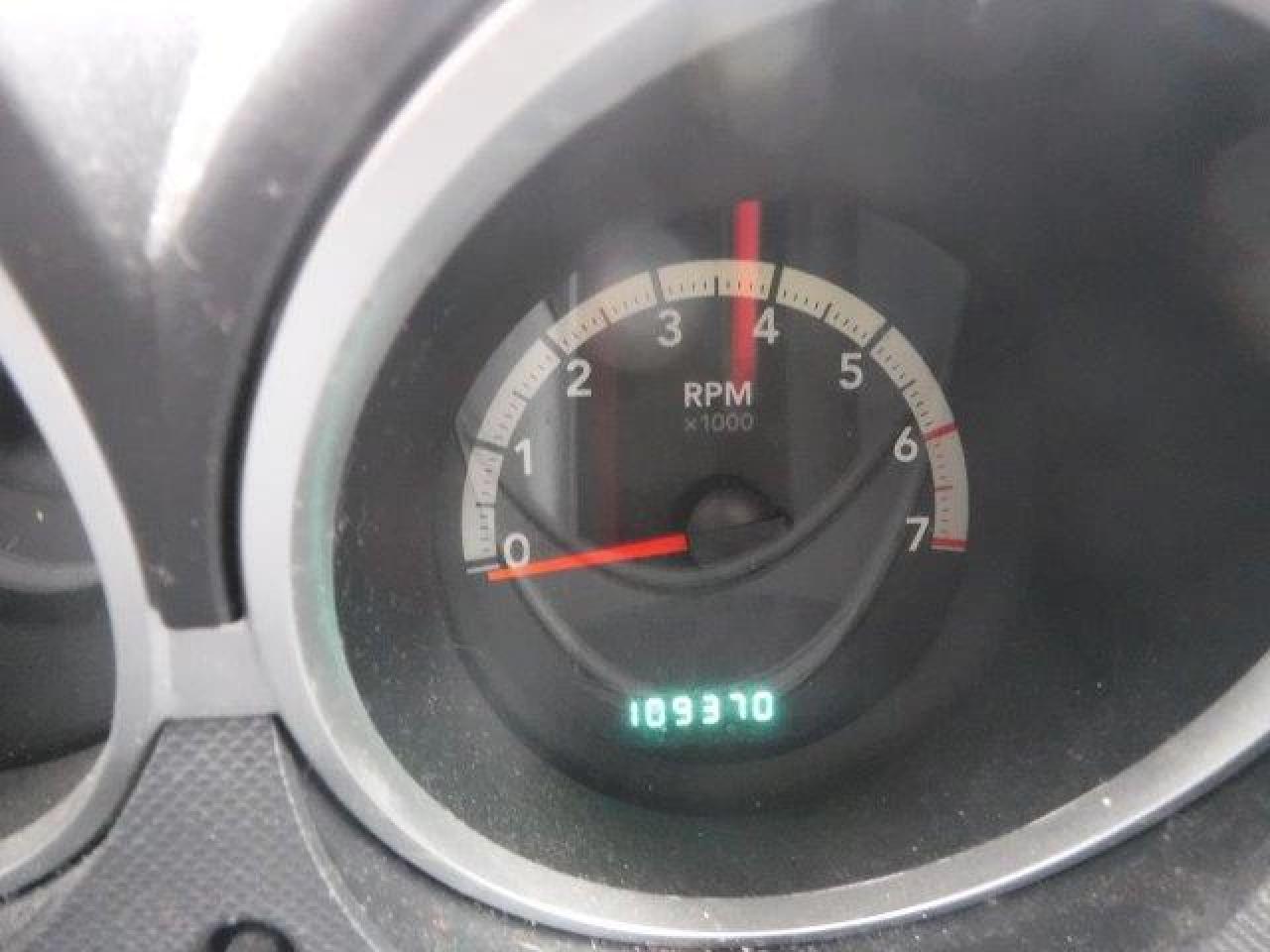 Dodge Nitro R/t Image 4