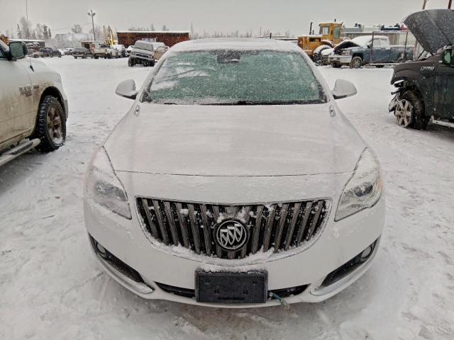 Buick Regal Premium Image 2