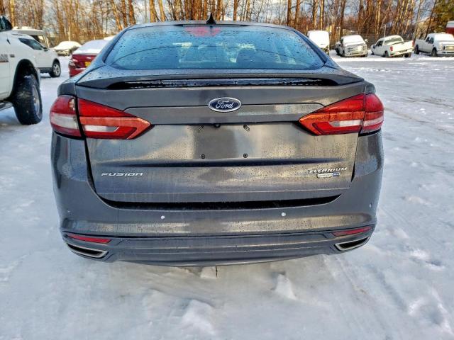 Ford Fusion Titanium Image 8