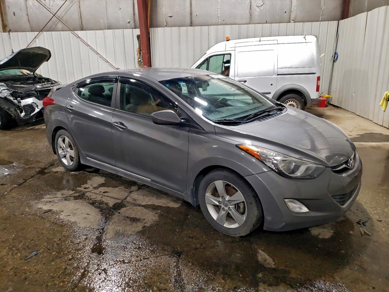 Hyundai ELANTRA Gls Image 3