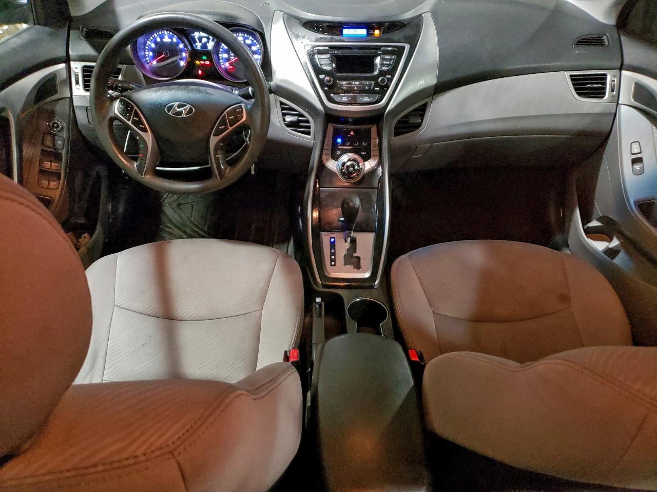 Hyundai ELANTRA Gls Image 7