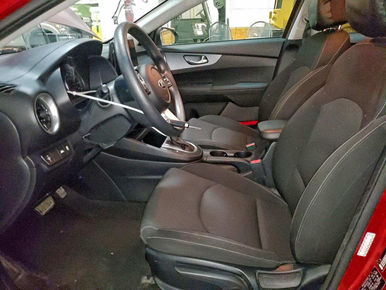 Kia Forte Fe Image 4