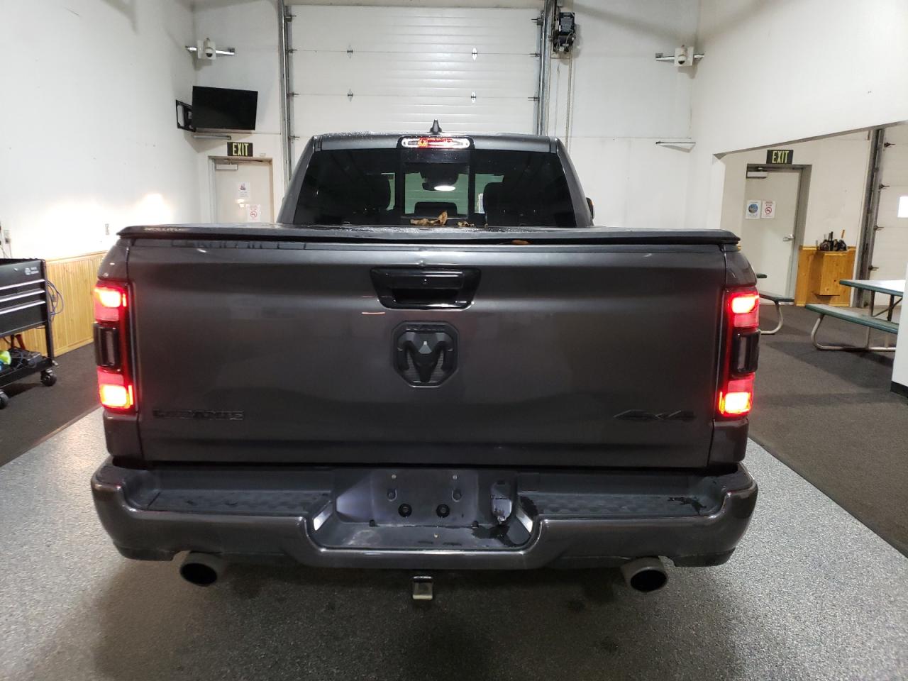 Ram 1500 Laramie Image 6