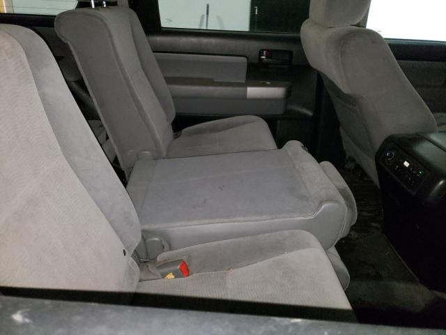 Toyota Sequoia Sr5 Image 8