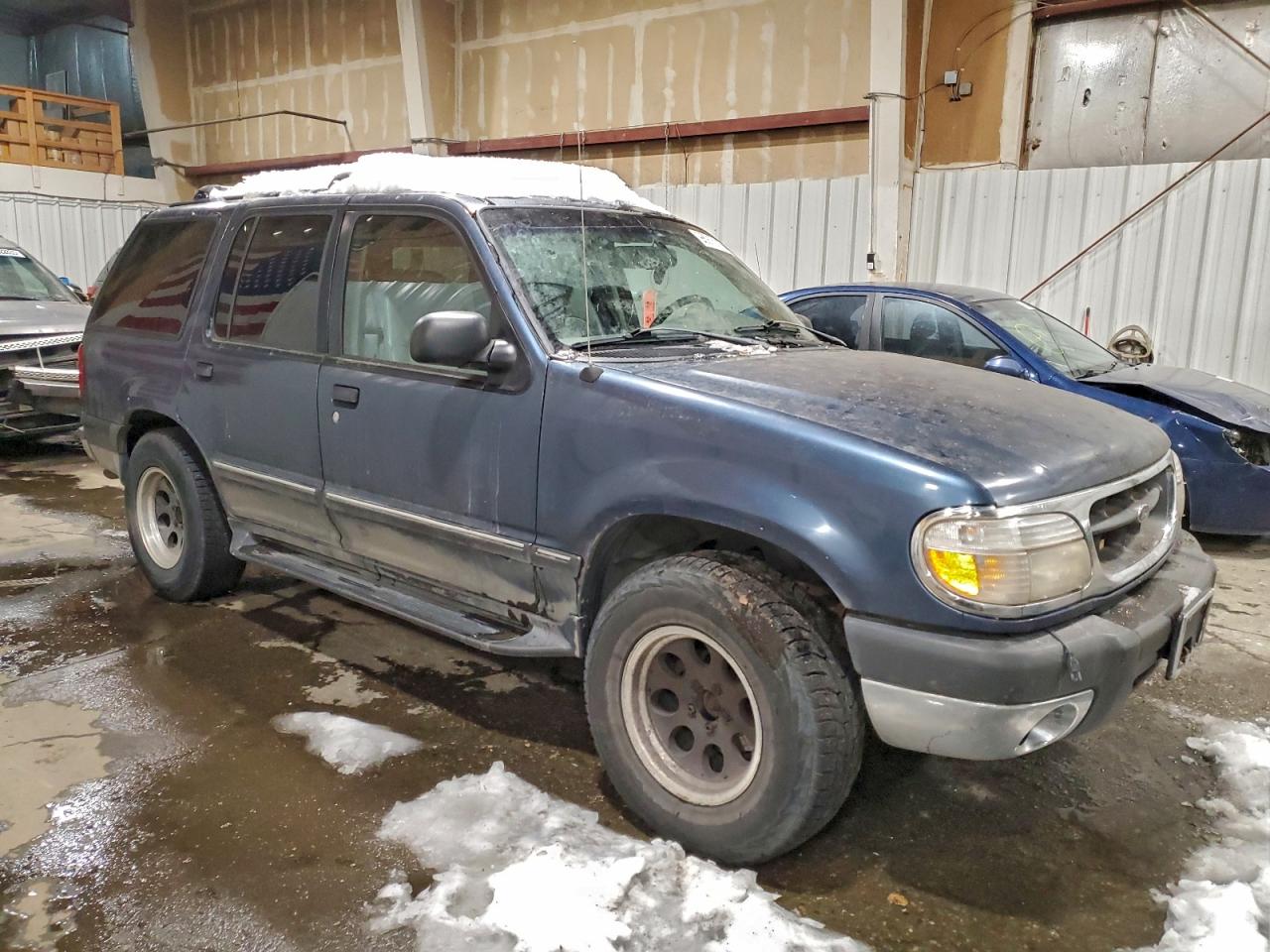 Ford Explorer Image 7