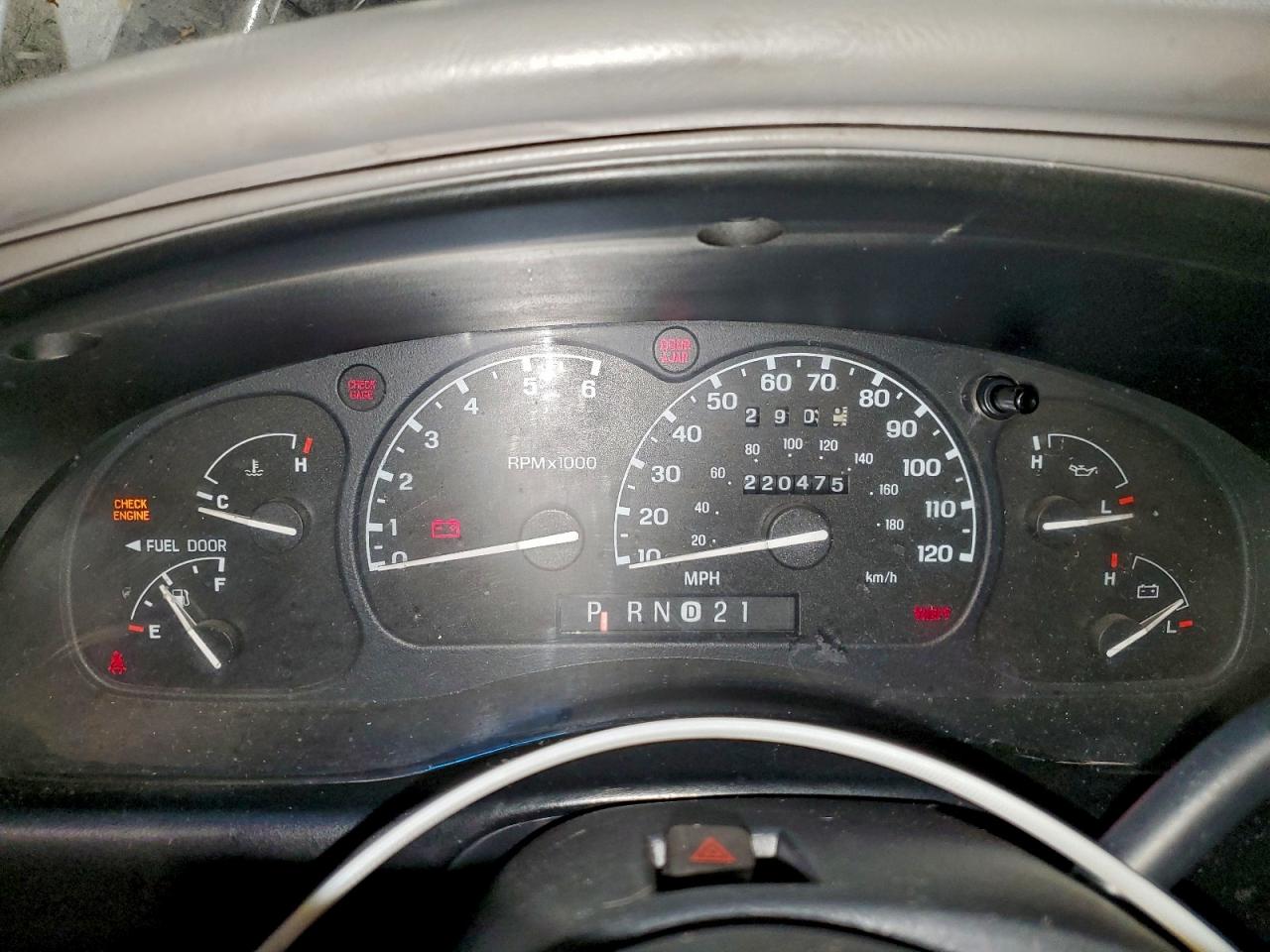 Ford Explorer Image 6