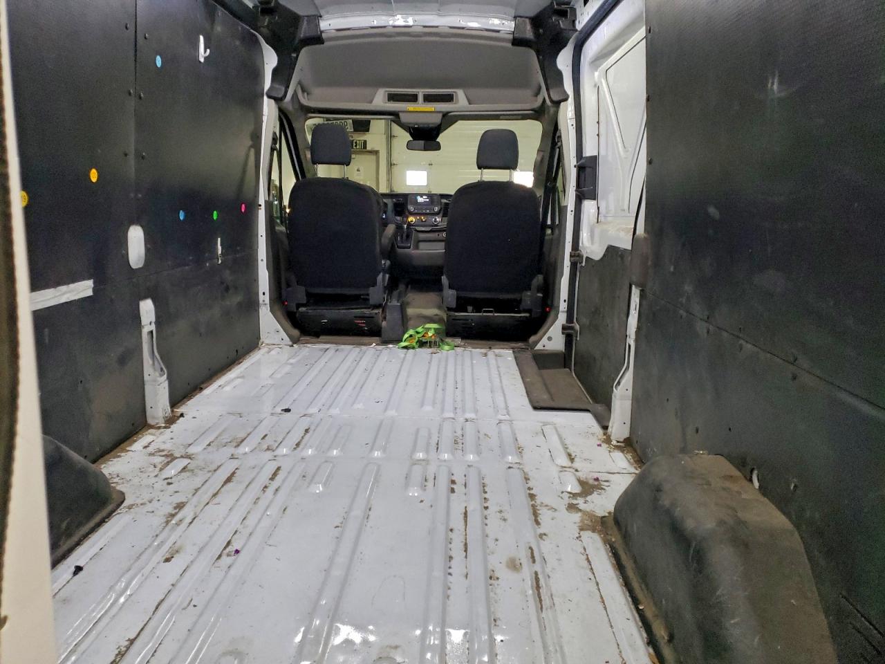 Ford Transit T-250 Image 9