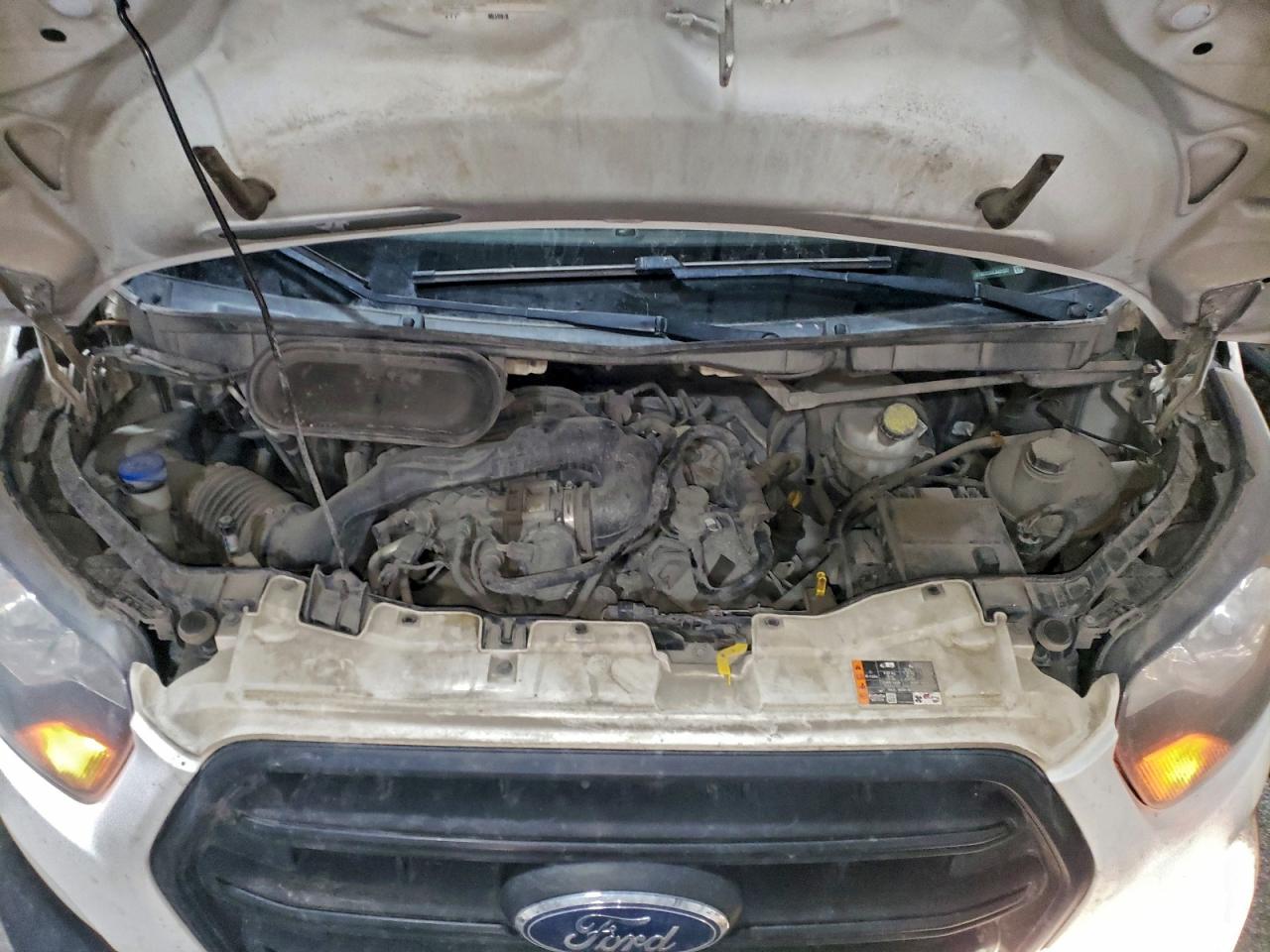 Ford Transit T-250 Image 4