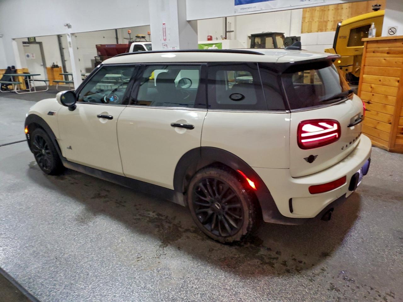 MINI Cooper S Clubman All4 Image 3
