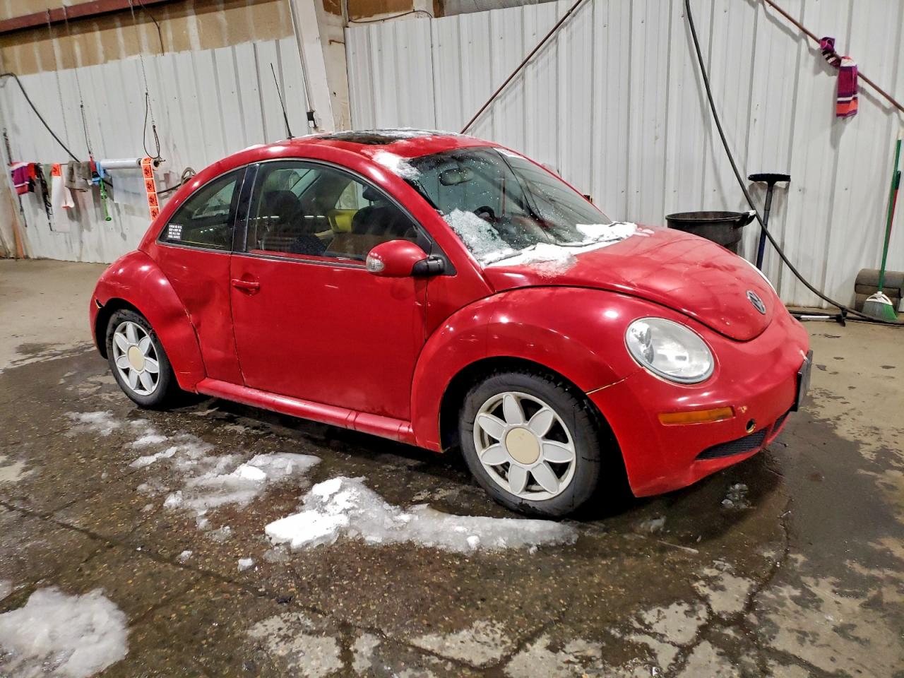 Volkswagen Beetle S Image 3