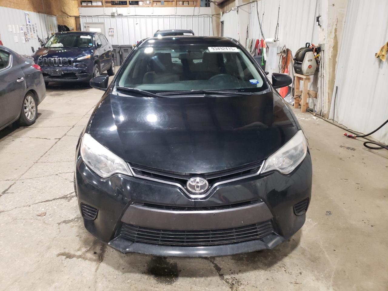 Toyota Corolla L Image 5