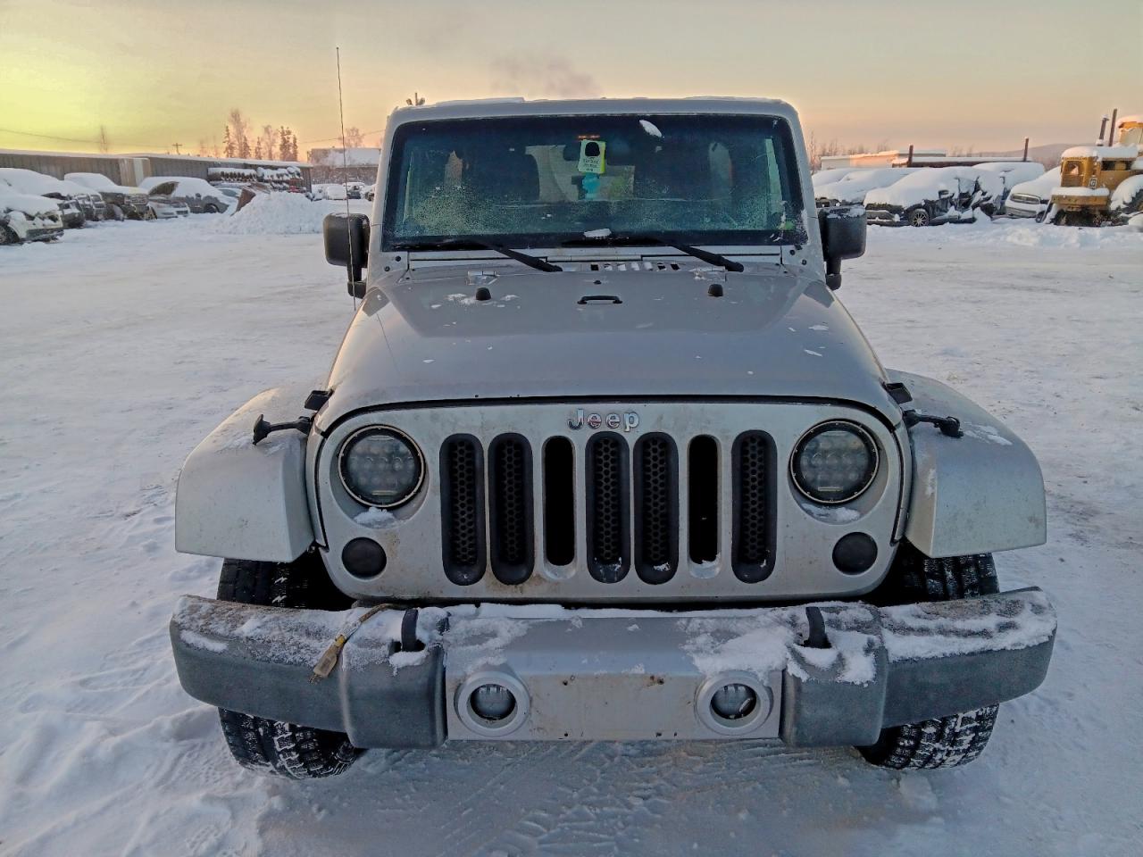 Jeep Wrangler Sahara Image 4