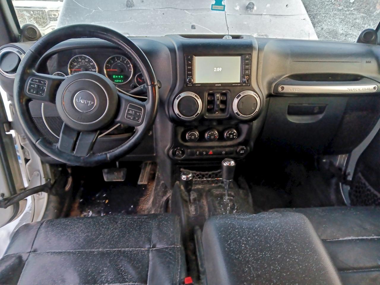 Jeep Wrangler Sahara Image 6