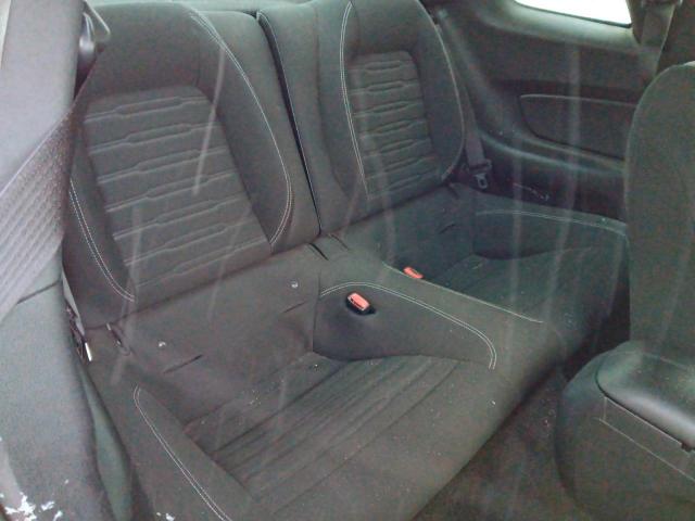 Ford Mustang Image 7