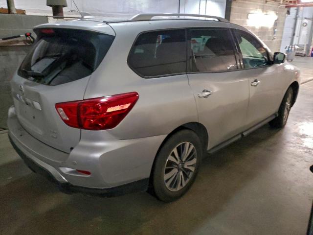 Nissan Pathfinder S Image 3