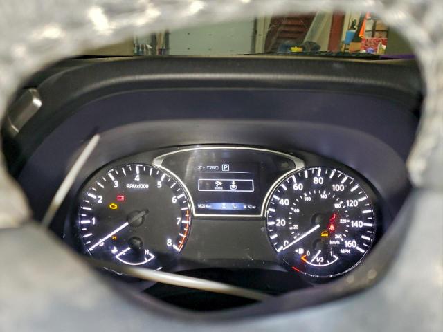 Nissan Pathfinder S Image 6