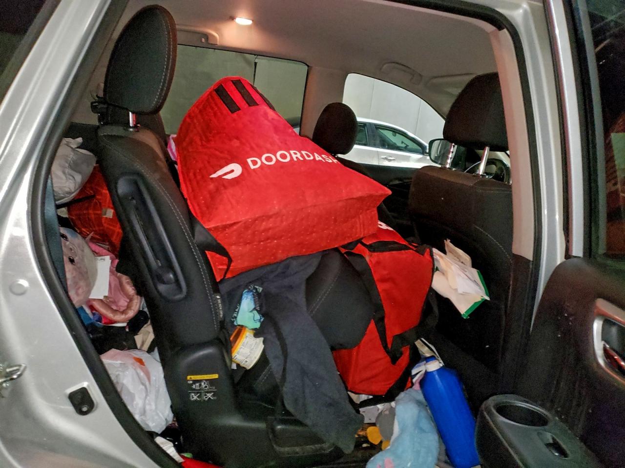 Nissan Pathfinder S Image 7