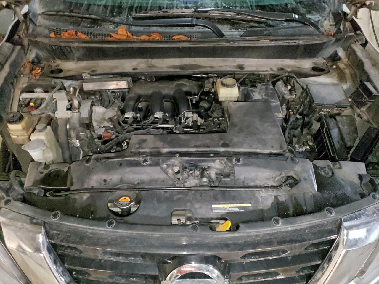 Nissan Pathfinder S Image 11