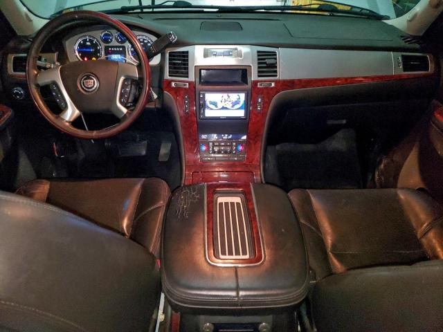 Cadillac Escalade Ext Premium Image 5