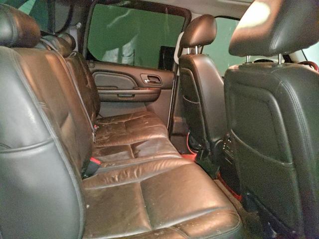 Cadillac Escalade Ext Premium Image 2