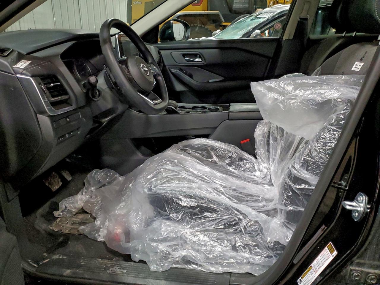 Nissan Rogue Sv Image 2