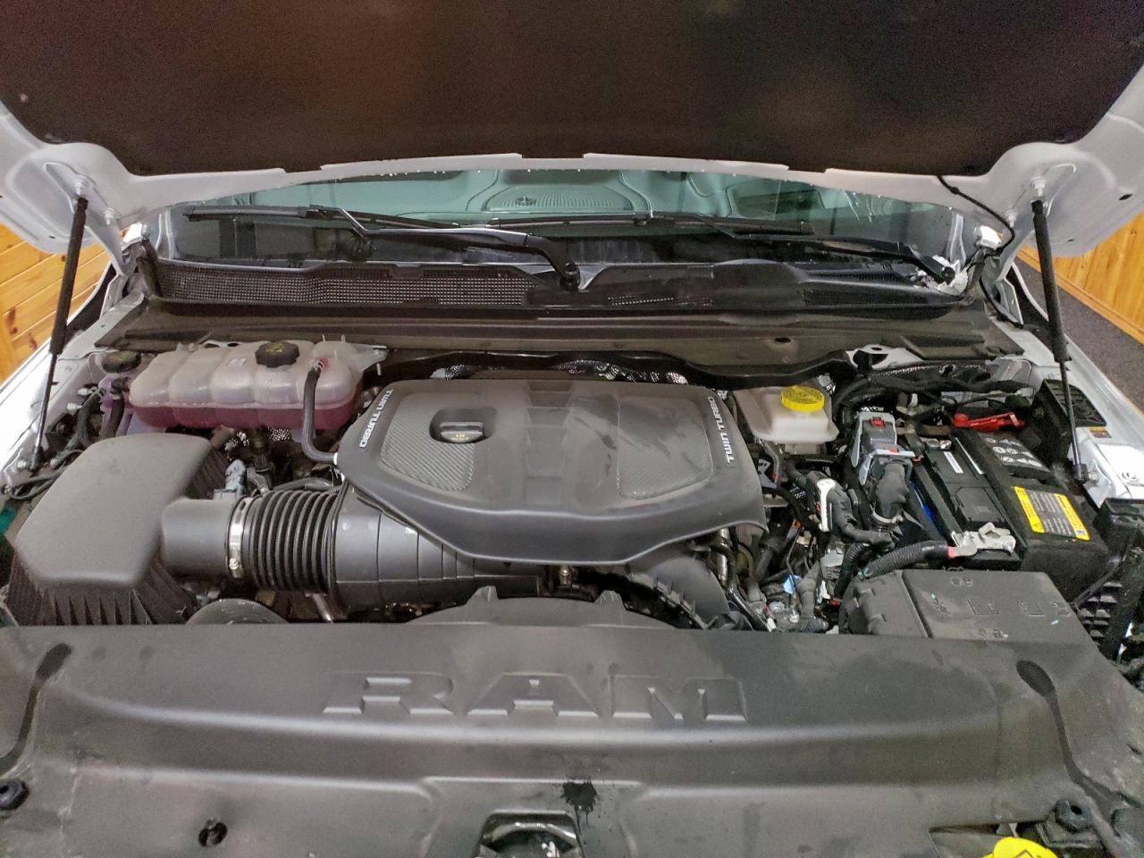 Ram 1500 Limited Image 11