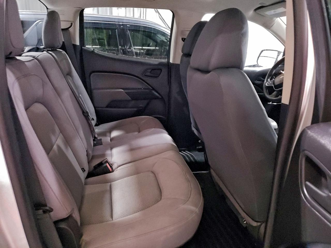 Chevrolet Colorado Image 12