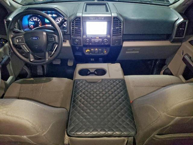 Ford F-150 Supercrew Image 8